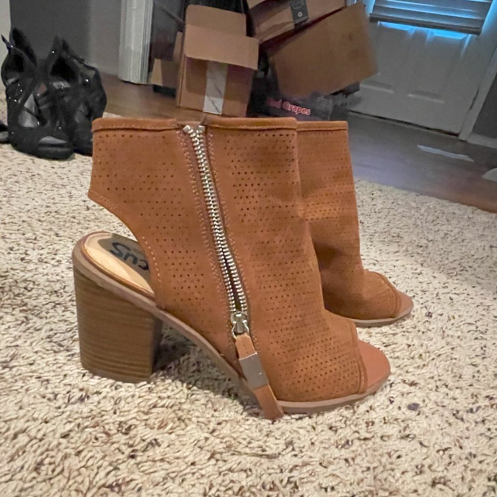 Circus X Sam Edelman Ankle Boots Kammie Perforated Peep Toe Leather Brown Size 8